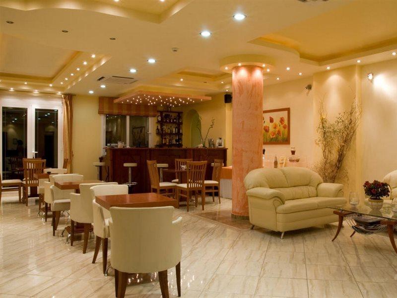 Lazaratos Hotel Kouvalata Экстерьер фото